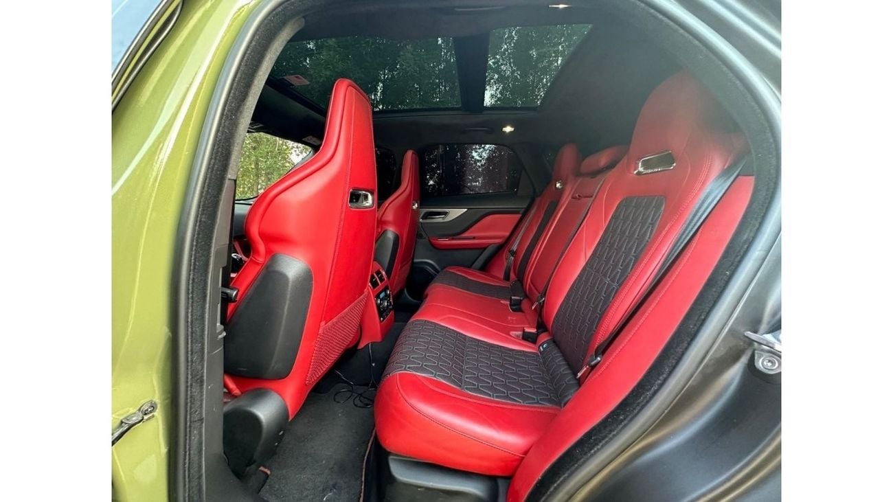 Jaguar F Pace SVR F-PACE 2020 V8 GCC ORGINAL PAINT // ACCIDENT FREE // FULL OPITION