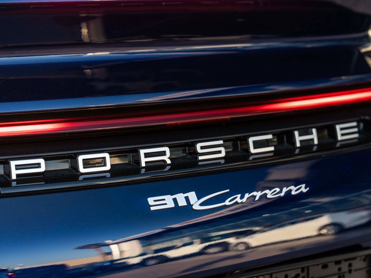 Porsche 911 Carrera 3.0L (444 HP) Coupe