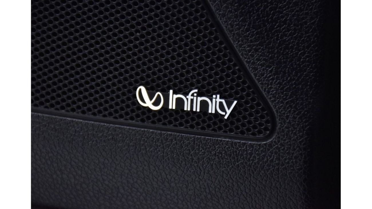 Kia Sorento EXCELLENT DEAL for our KIA Sorento AWD V6 ( 2016 Model ) in Silver Color GCC Specs