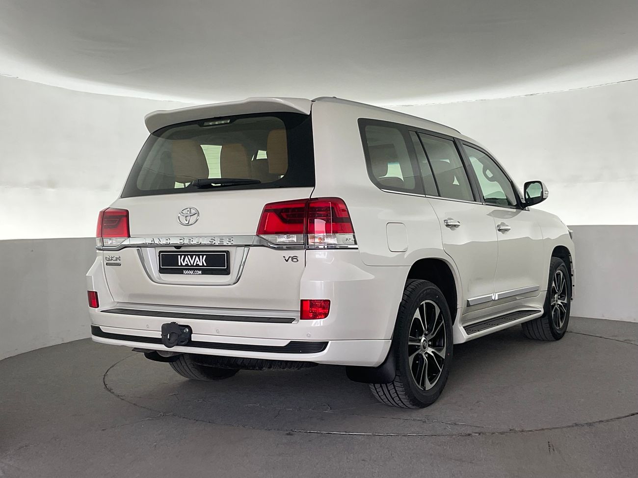 تويوتا لاند كروزر GXR GT | شامل الضمان | 0 ﺪﻔﻋﺓ ﺃﻮﻟﻯ