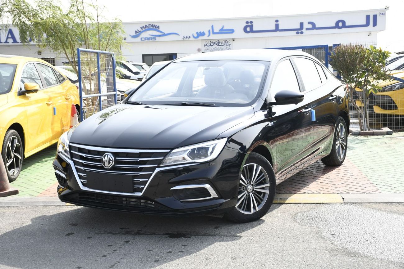 MG 5 2025 MG 5 1.5L Deluxe Edition is the top-tier variant