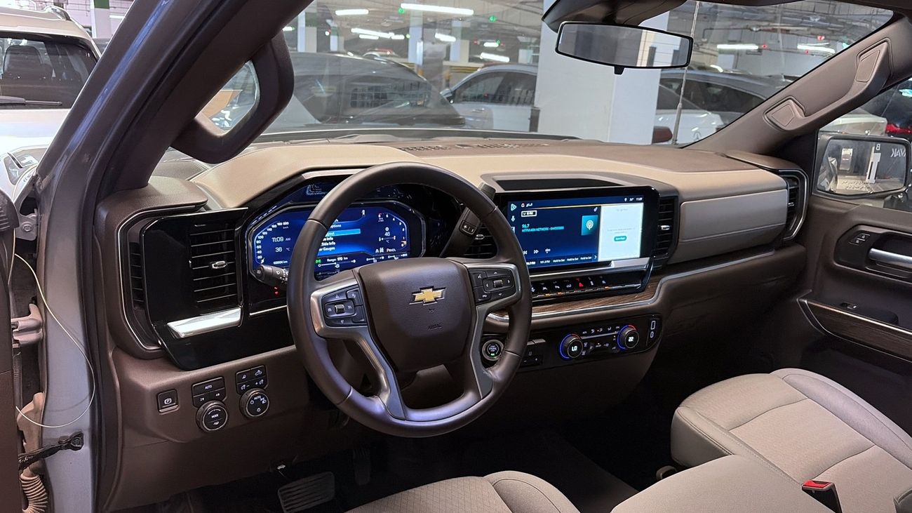 شيفروليه سيلفارادو 1500 REG/CAB 1LT | شامل الضمان | 0 دفعة أولى