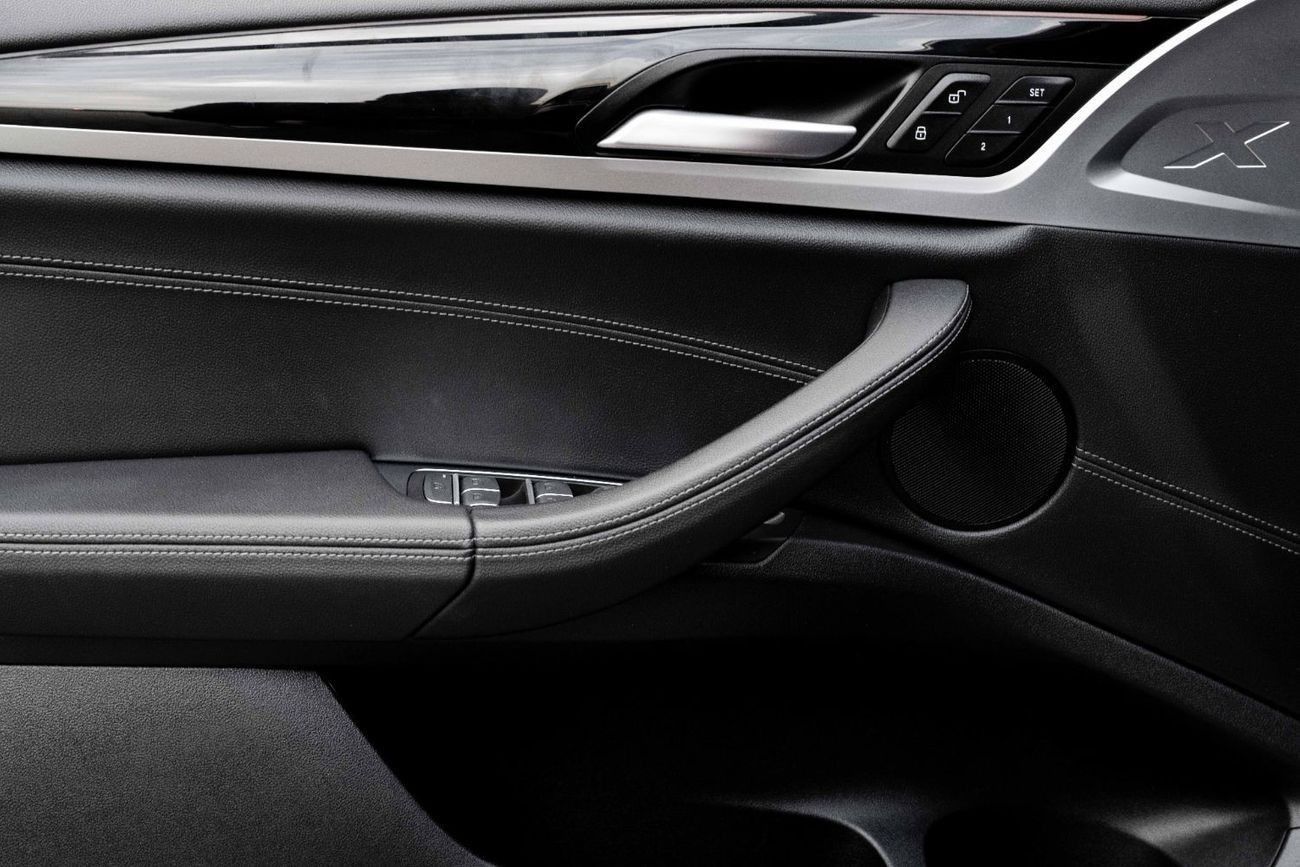 BMW X4 xDrive30i | 2,644 P.M  | 0% Downpayment | Full Agency History!