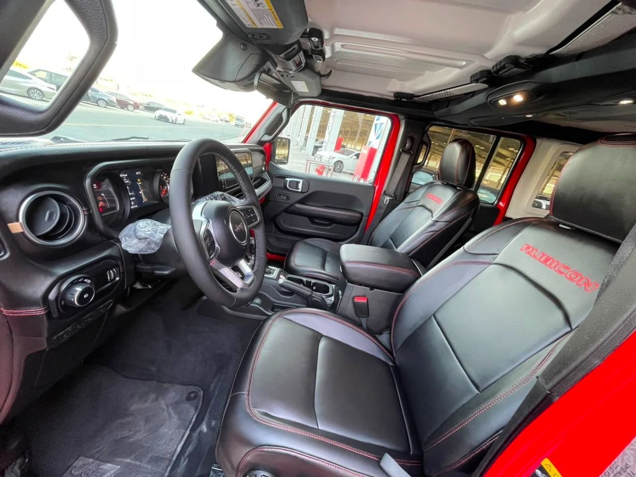 Jeep Wrangler Unlimited SAHARA 1400 MILE ONLY! / LEATHER / FOX SUSPENSION KIT / BEAD-LOCK RIMS / REMOTE START / RADAR