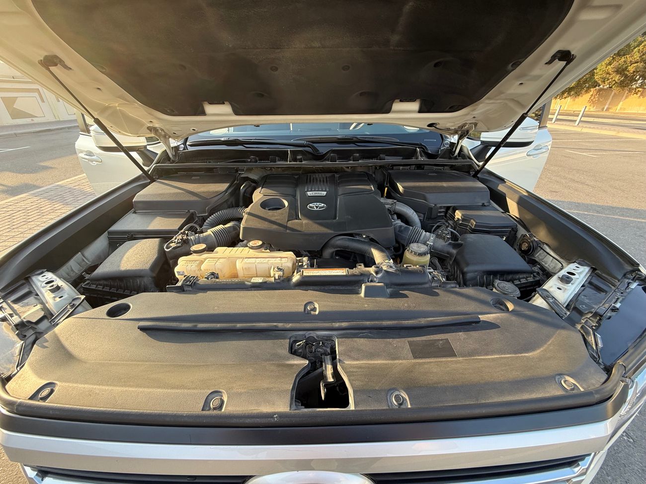 تويوتا لاند كروزر GXR 3.5L