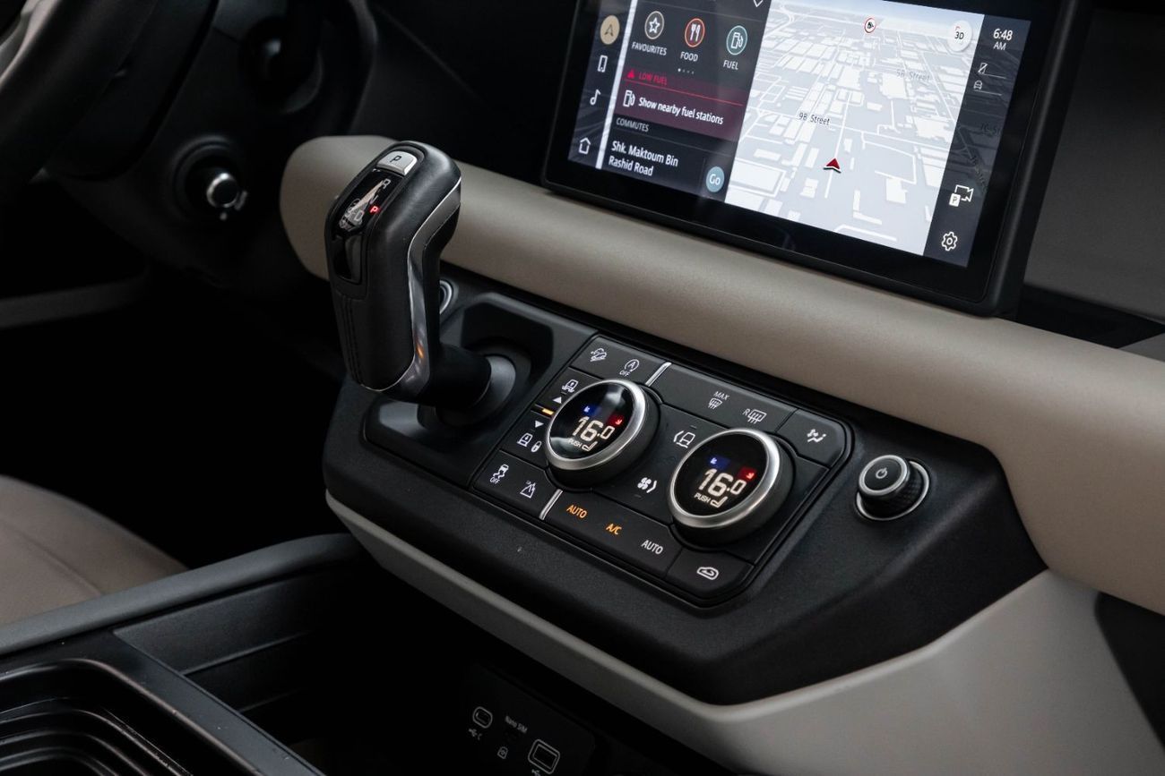 لاند روفر ديفندر 110 P400 LAUNCH EDITION | 4,505 P.M  | 0% Downpayment | Impeccable Condition!