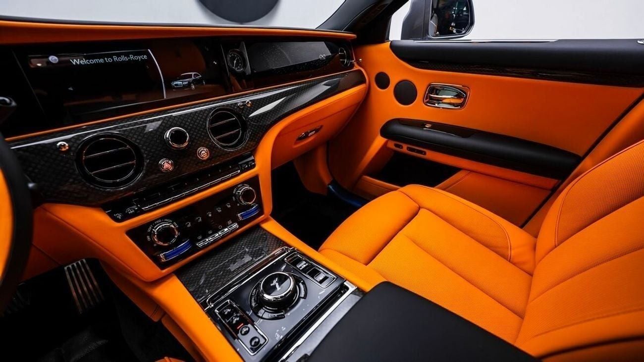 رولز رويس جوست Black Badge 2024 - GCC - Under Warranty and Service Contract