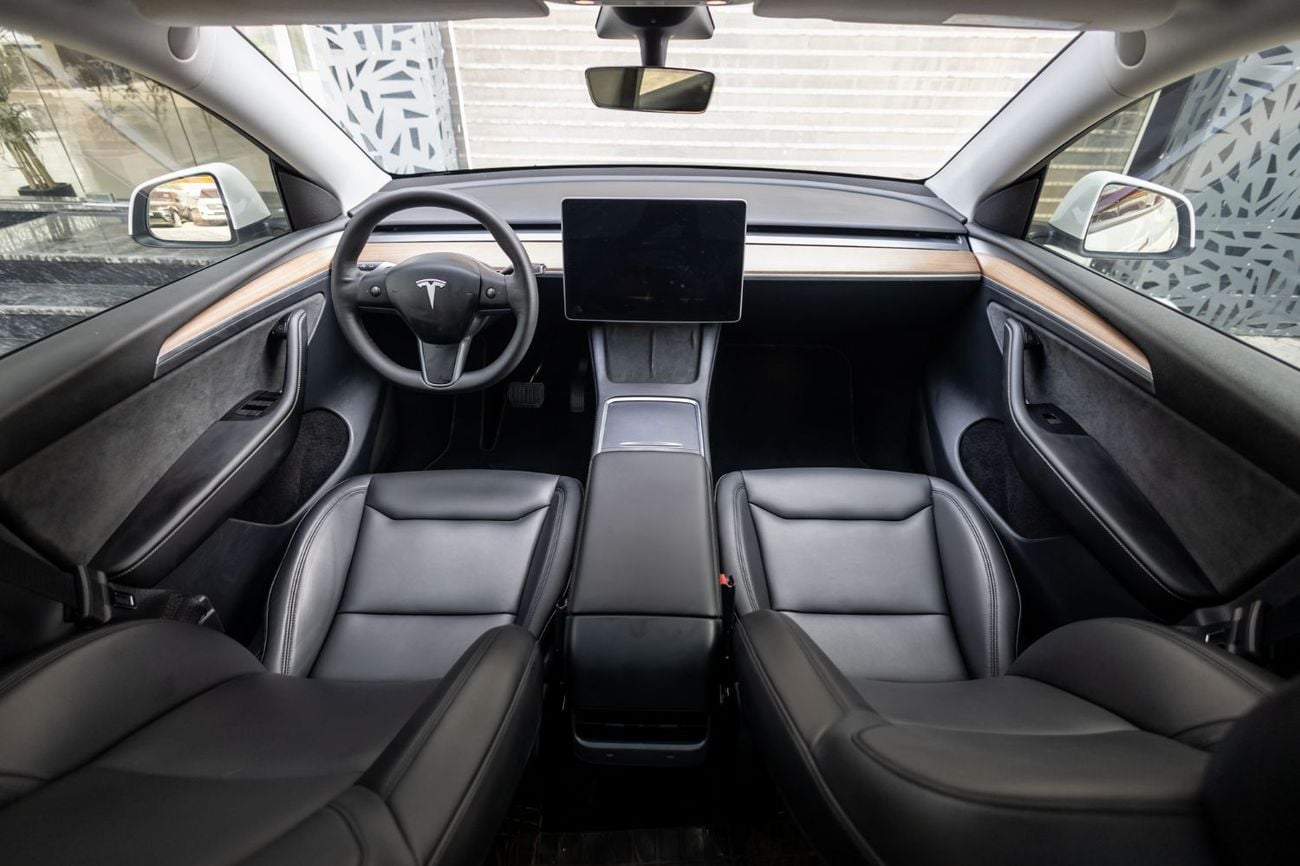 Tesla Model Y Real-Wheel Drive