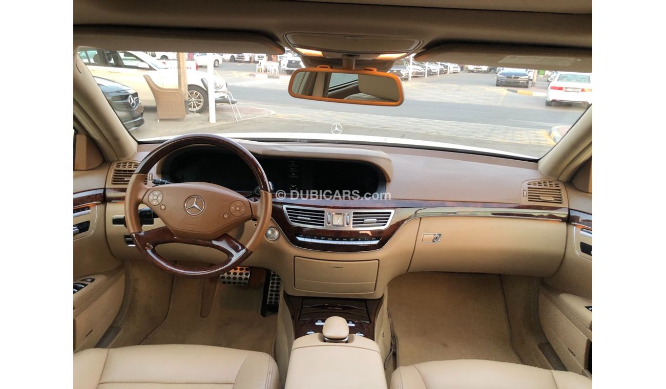 مرسيدس بنز S 350 موديل 2011 خليجي كت 63 فل مواصفات كراسي جلد ومثبت سرعه وتحكم كهربي كامل ونظام صوت ممتاز وبانوراما