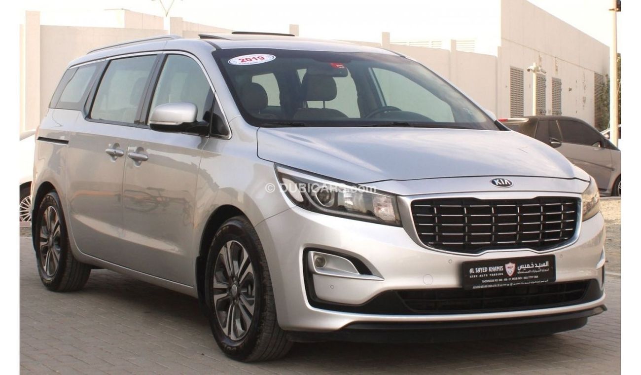 كيا كارنيفال LX كيا كارنيفال 2019 فل ابشن خليجي بحالة ممتازة