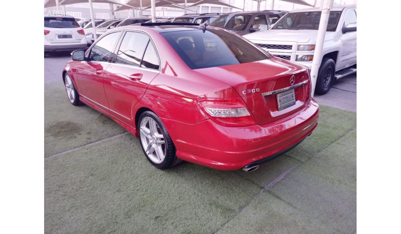 مرسيدس بنز C 300 وارد موديل 2009 رقم واحد فتحه  بانوراماجلد  حساسات  ومثبت سرعه لاتحتاج الي مصاريف