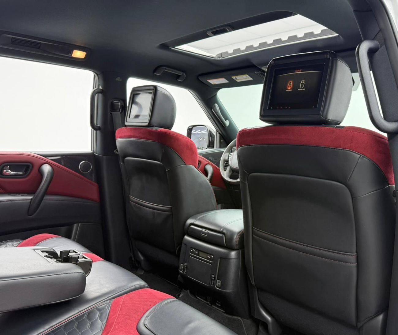 نيسان باترول Nismo 5.6L 2021 Nissan Patrol NISMO, GCC, Warranty + Full Service History