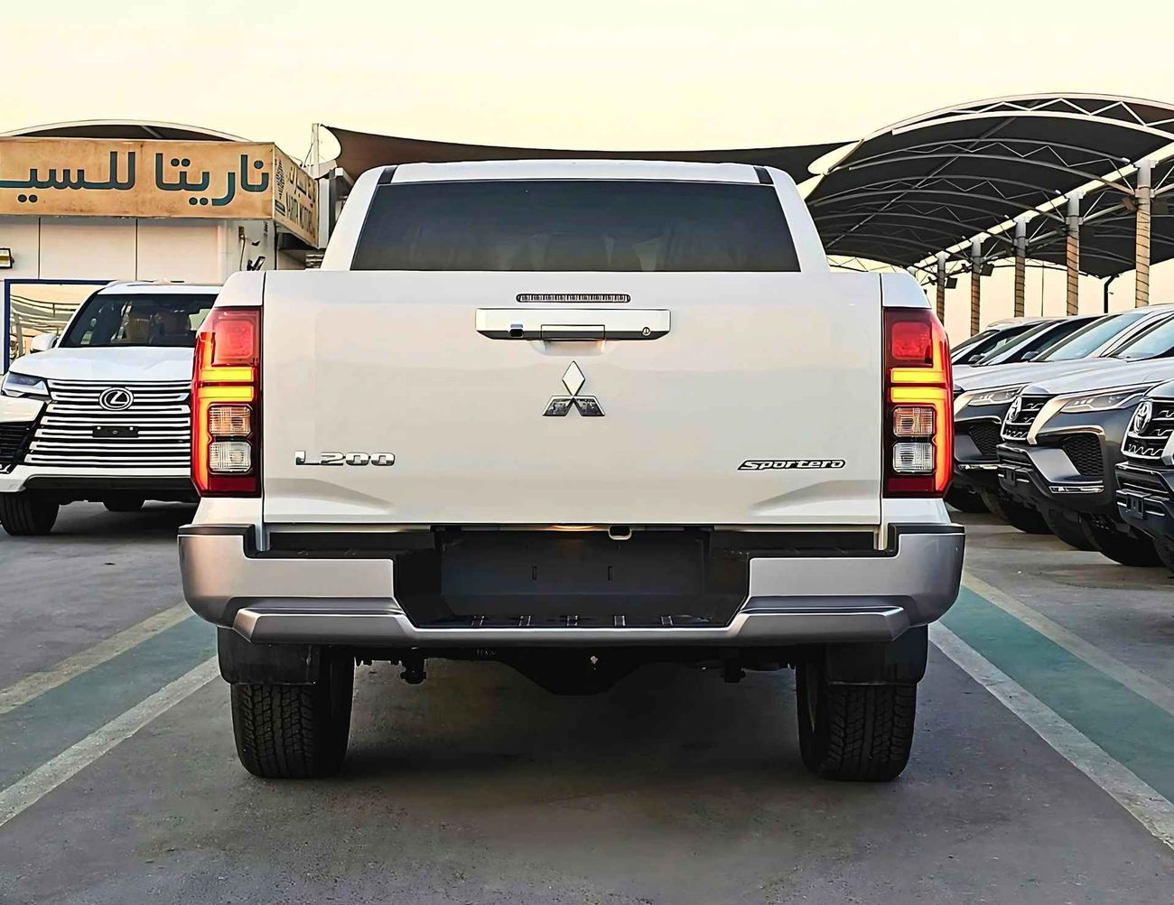 ميتسوبيشي L200 SPORTERO / 2.4L DSL/ A/T / FULL OPTION / 4WD (CODE # SPORTERO)