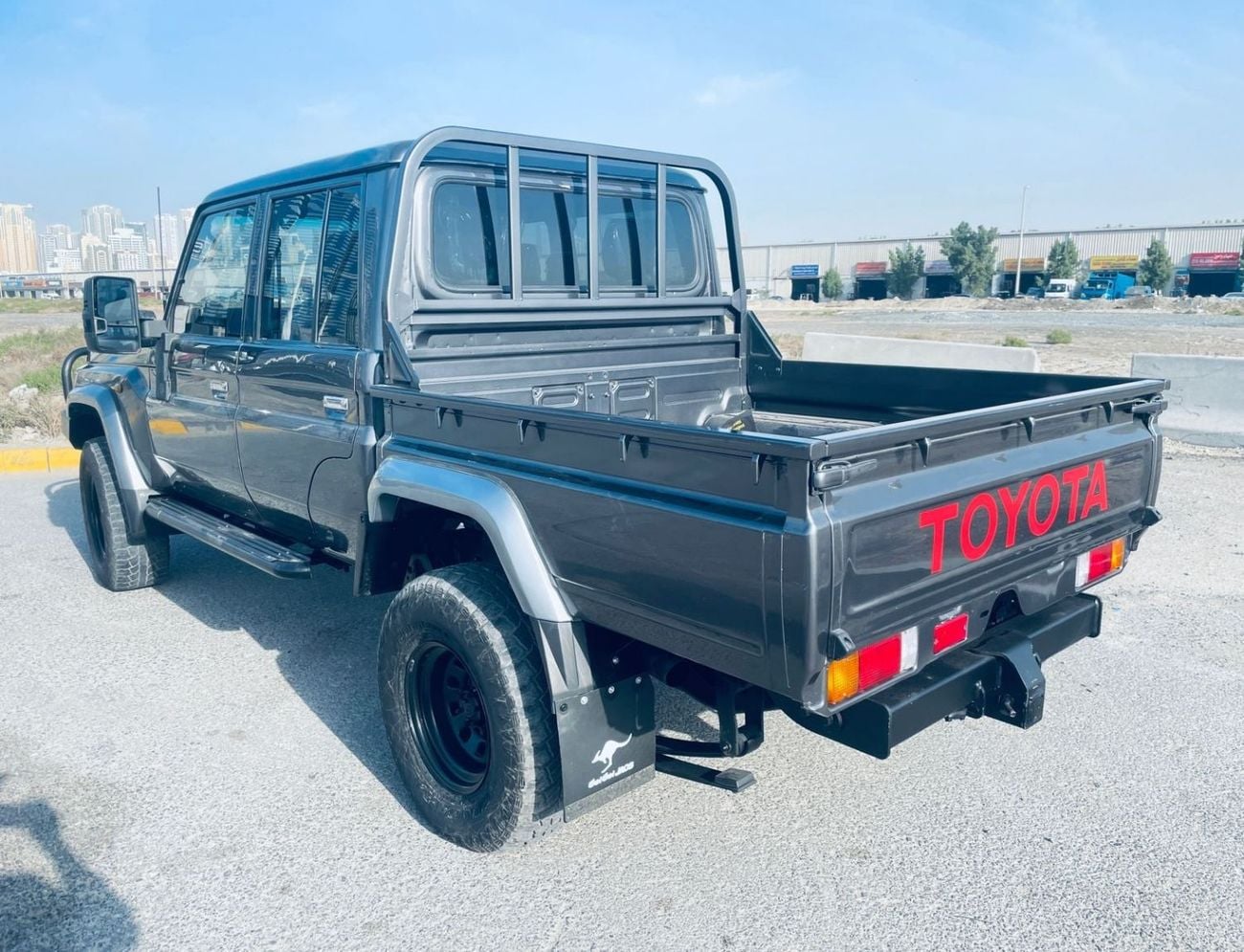 Toyota Land Cruiser Pick Up FUEL DIESEL ,4500 CC .RIGHT HAND DRIVE ,DOUBALE CAB