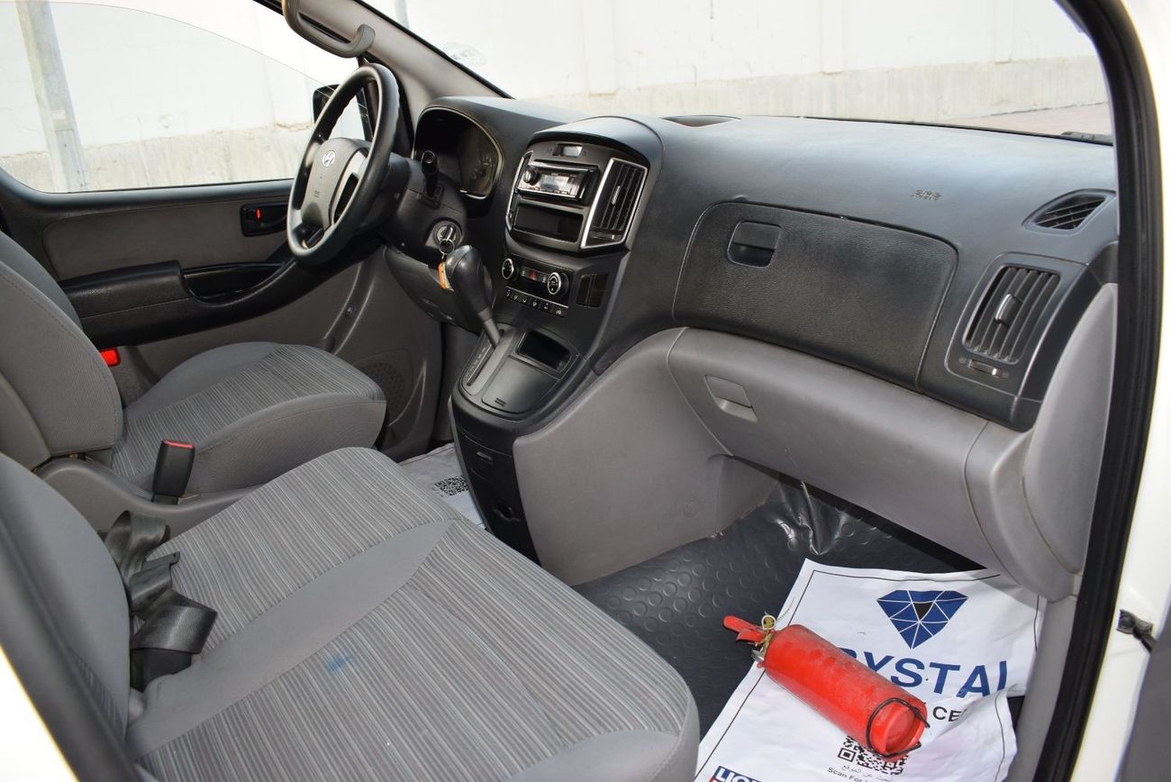 Hyundai H-1 Mid Hyundai H1 12 seater, model:2019. Excellent condition