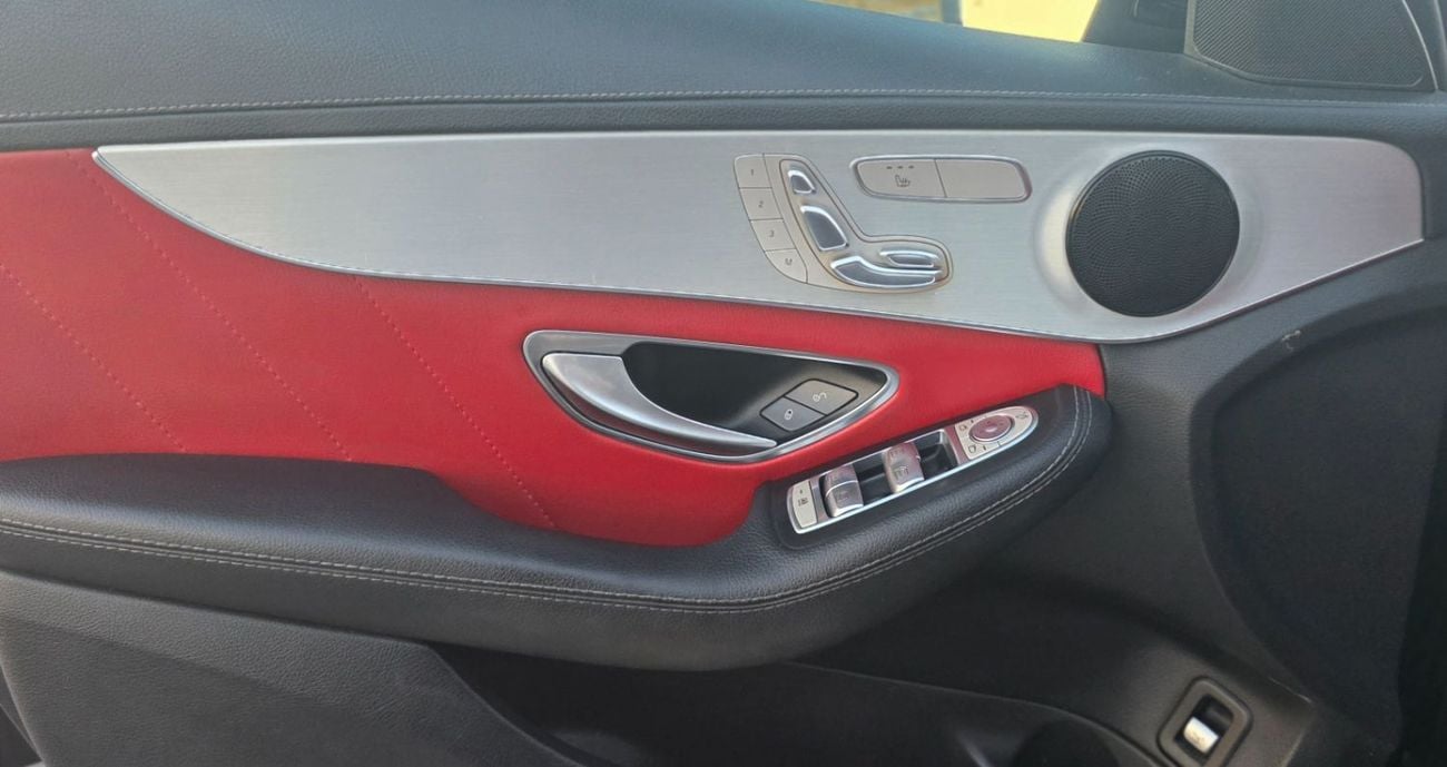 Mercedes Benz C300 STD (NON GCC)