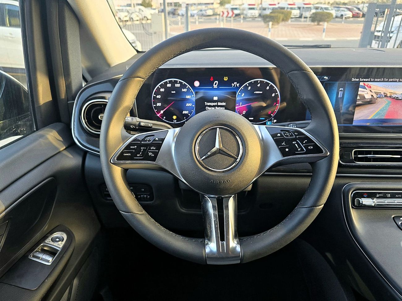 مرسيدس بنز V 300 Mercedes Benz V-Class V300 Style  2.0l Minivan 4*2 5Doors Black Color 2025 Model