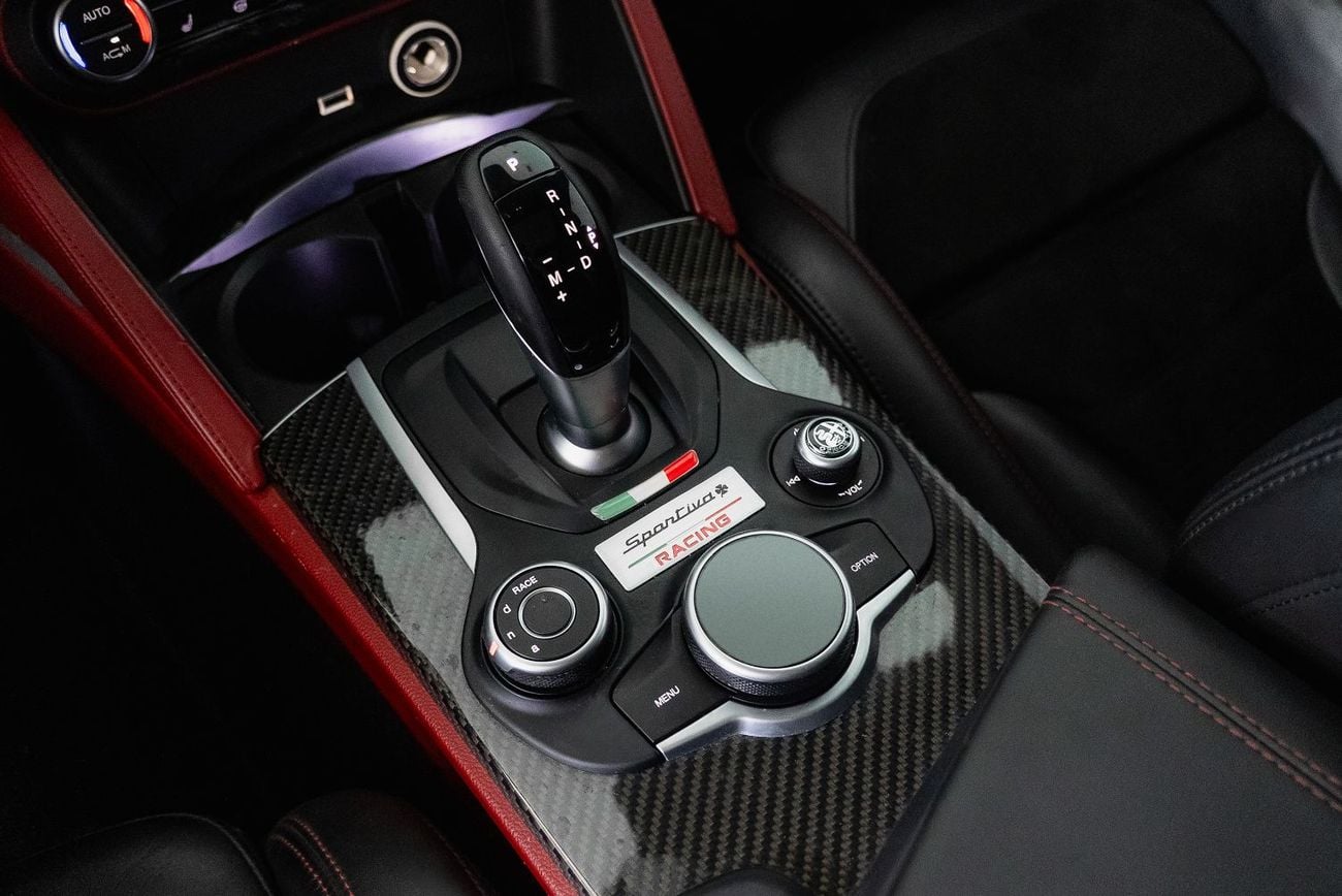Alfa Romeo Stelvio QUADRIFOGLIO