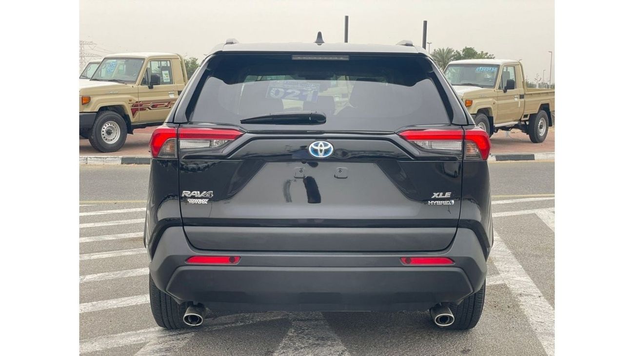 Toyota RAV4 2021 Toyota RAV4 XLE Hybrid Fuel 4x4 AWD - UAE PASS