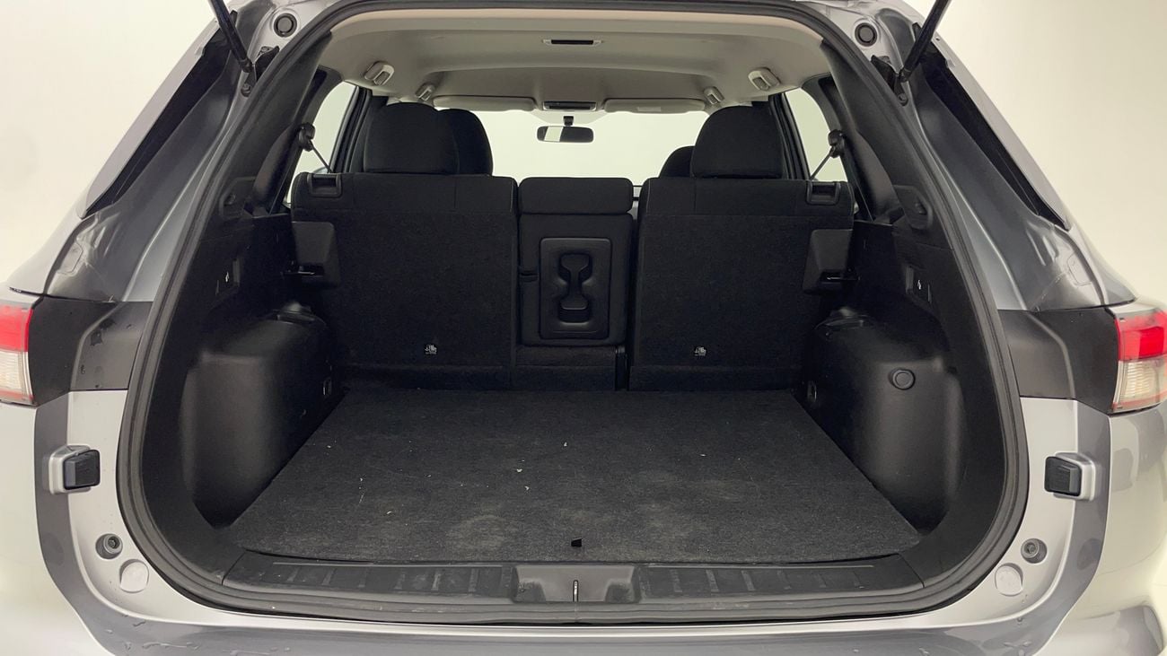 Mitsubishi Outlander GLX MID LINE 2.5 | Zero Down Payment | Home Test Drive