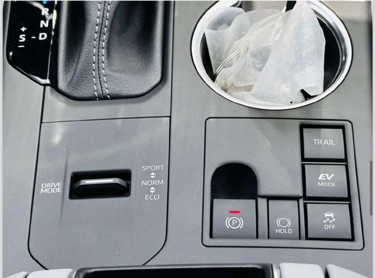 تويوتا هايلاندر TOYOTA HIGHLANDER GLE 2.5 L WHITE