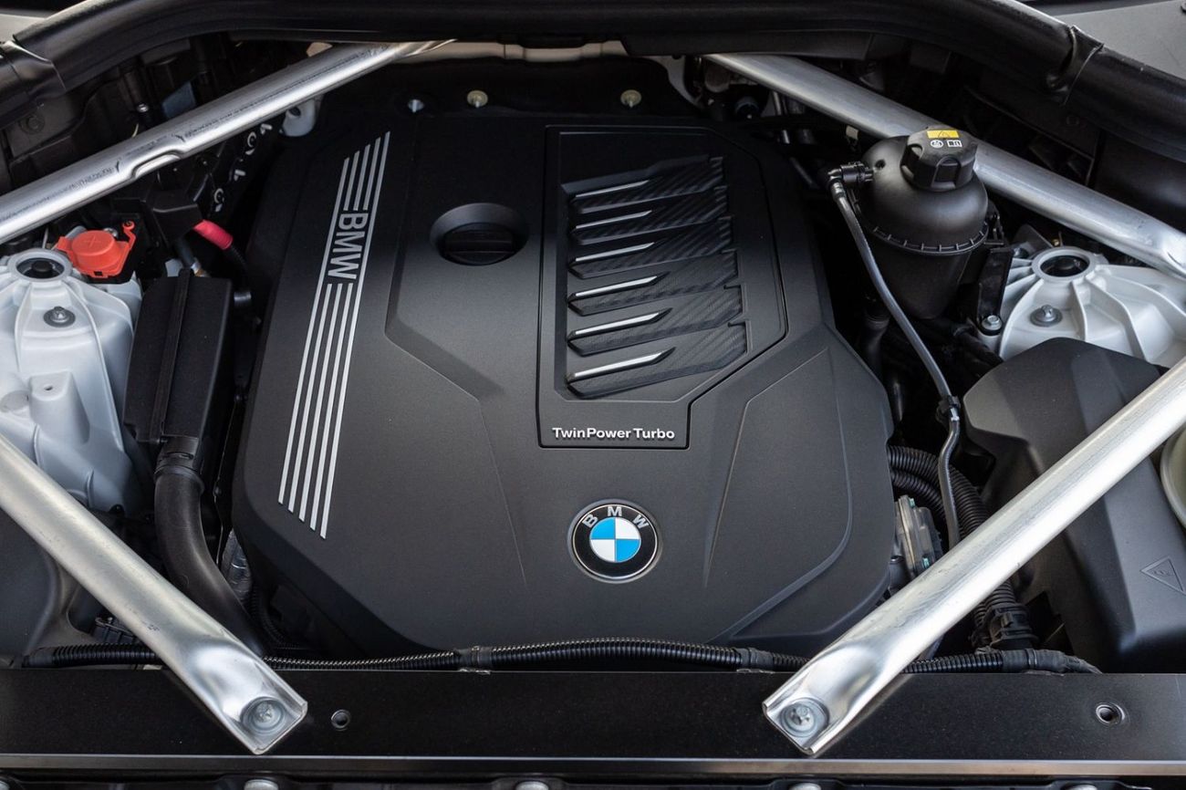 BMW X5 40i M Sport 3.0L BMW X5 xDrive40i M-Sport 2023 GCC | Agency Warranty | Service Contract