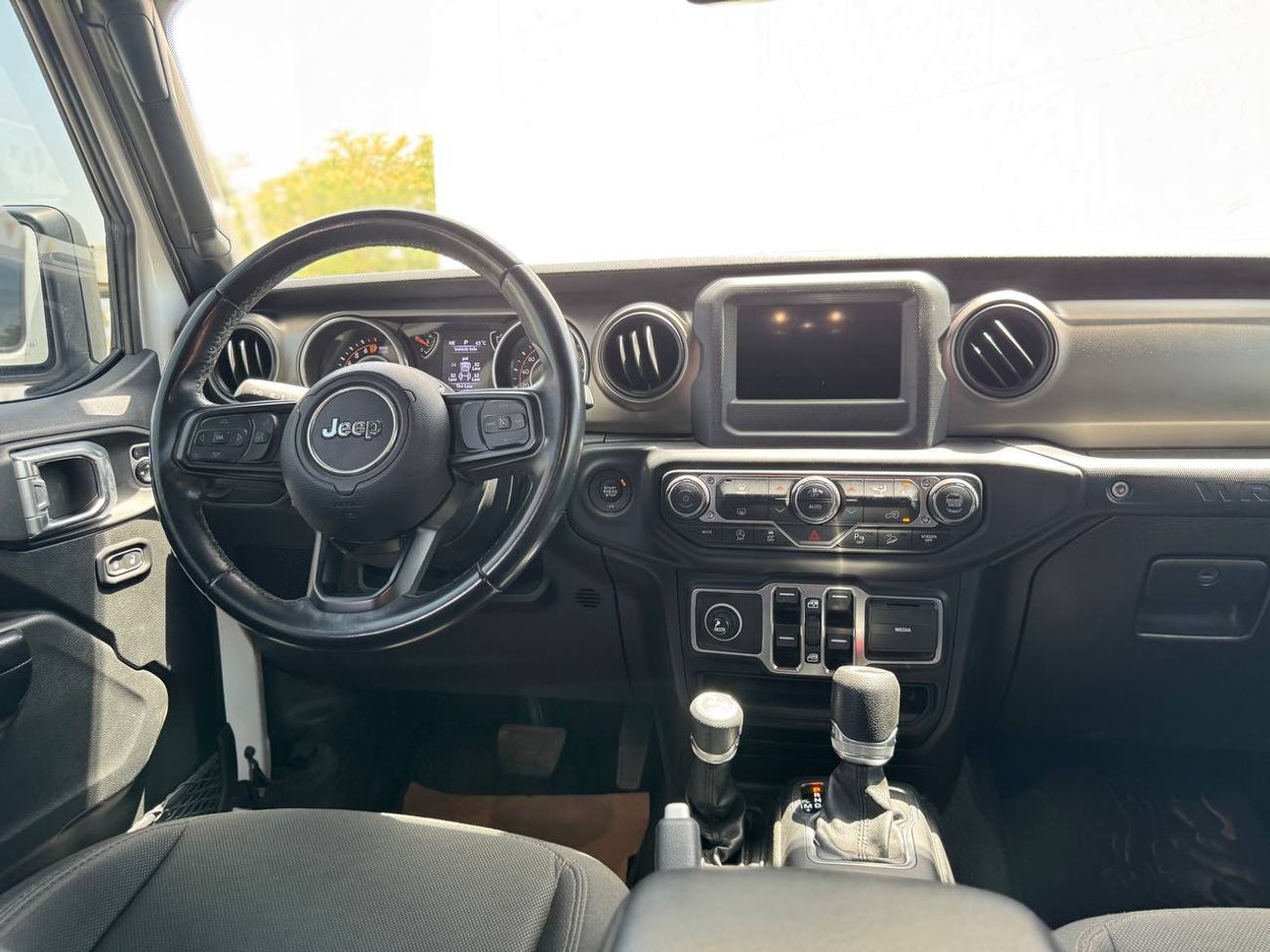 جيب رانجلر Unlimited Sport 3.6L A/T