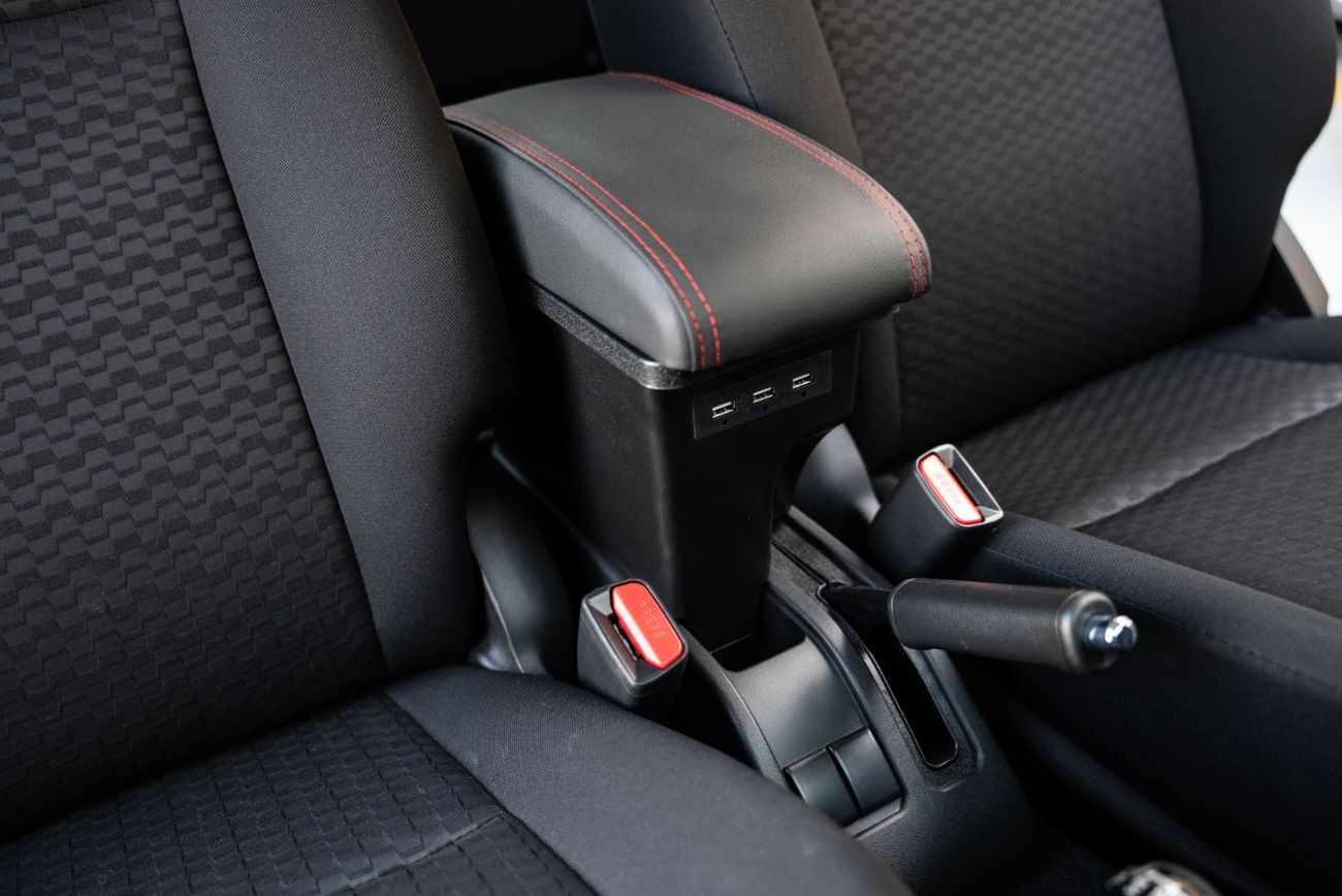 سوزوكي جيمني 1.5L GLX (A/T)