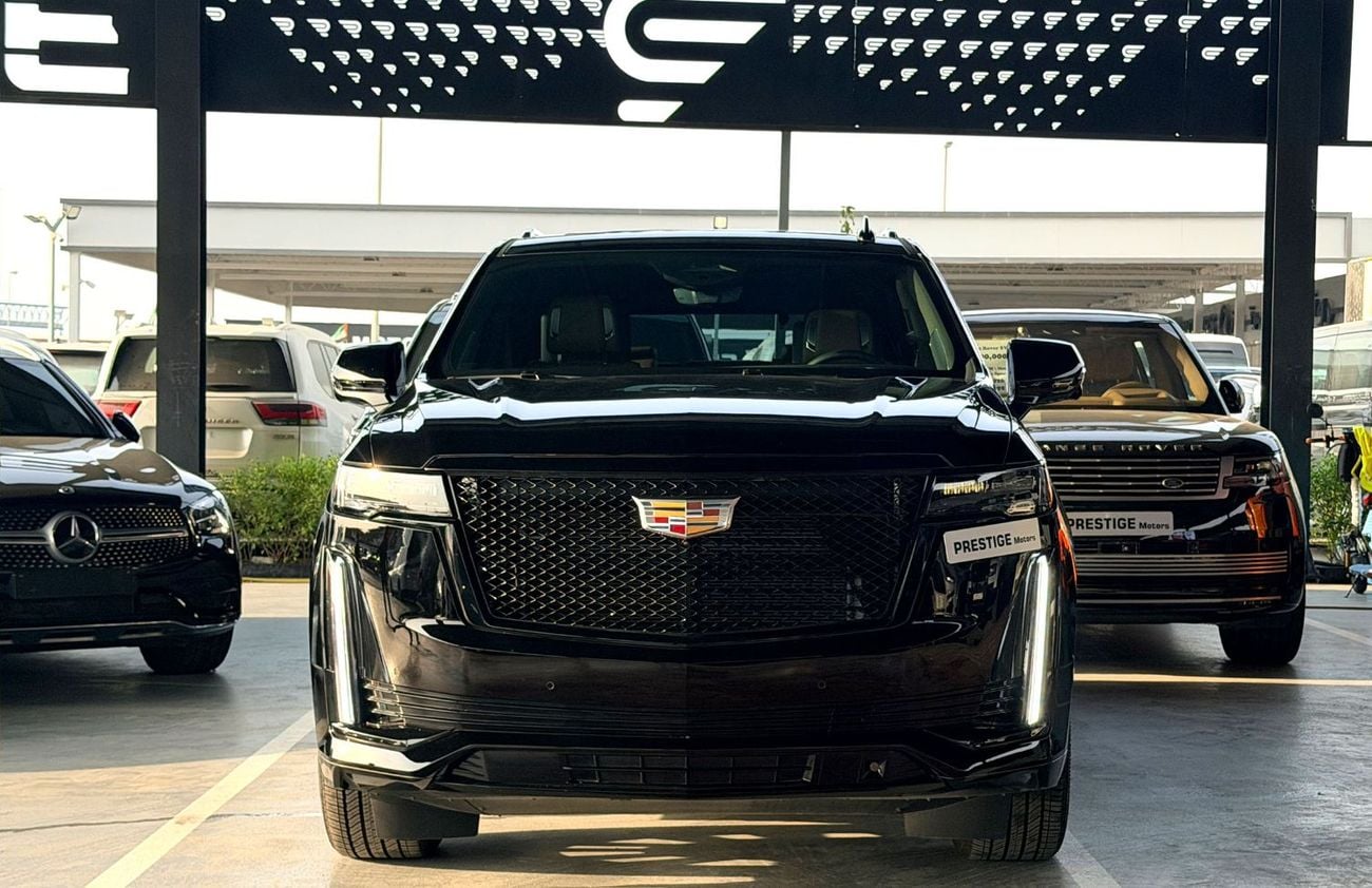 Cadillac Escalade SPORT PLATINUM Guarantee and service contract from al Ghandi till 2029