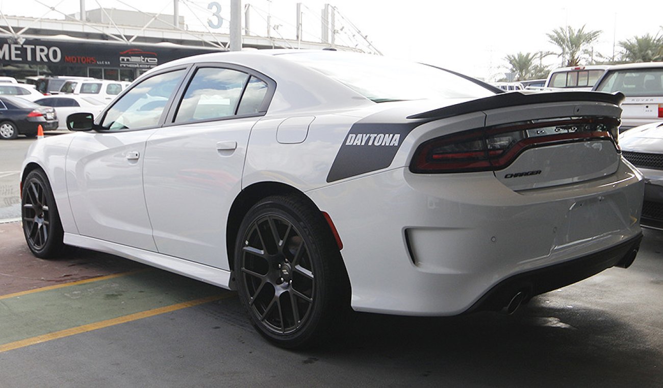 دودج تشارجر Daytona RT RWD 5.7L V8 HEMI with 3 Yrs or 100K km Warranty