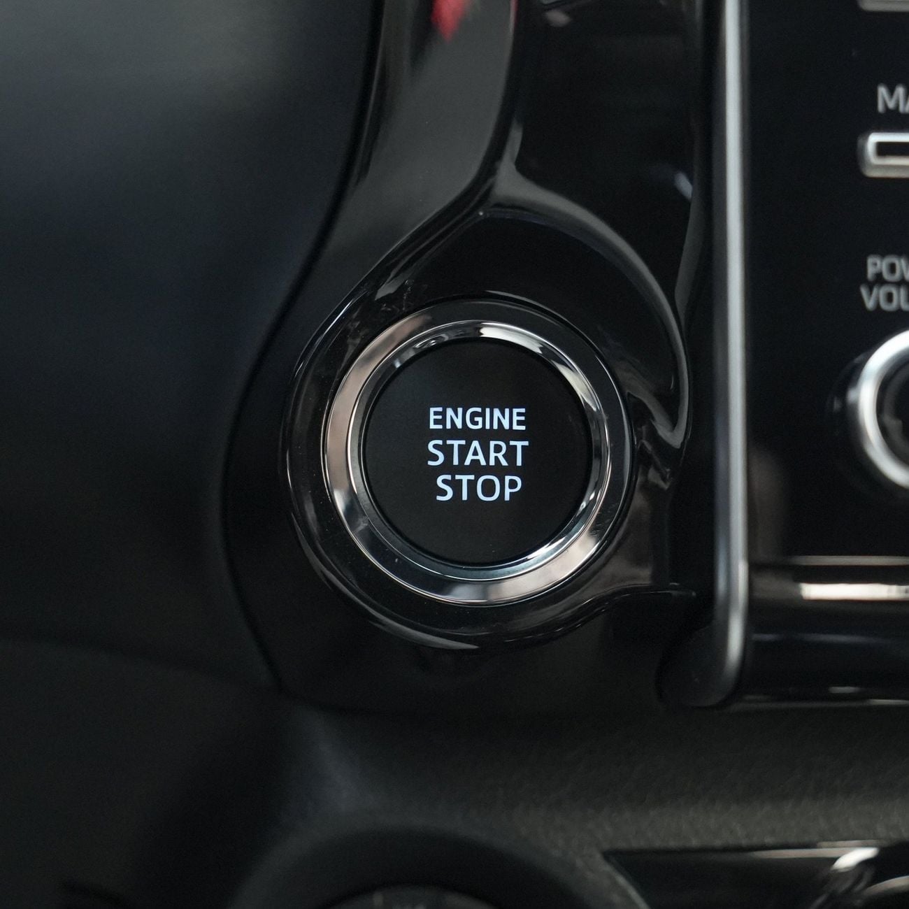 تويوتا هيلوكس Hilux GR 4.0 || 2026