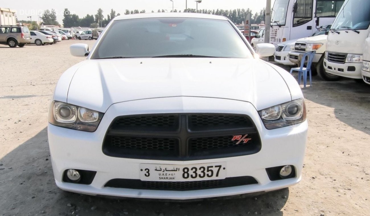 دودج تشارجر 2013 V8 5.7L HEMI Engine R / T للبيع العاجل