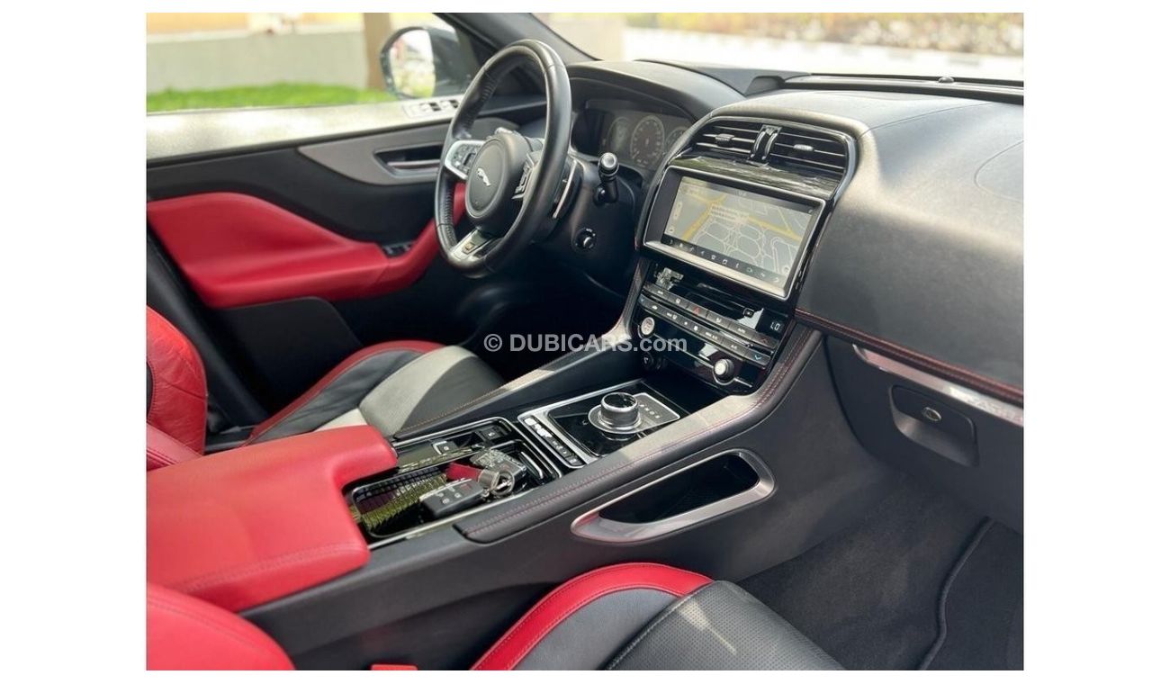 Jaguar F Pace JAGUAR F PACE S 2017 GCC V6 3.0L FULL OPTIONE FULL AGENCY SERVICE HISTORY ORIGINAL P