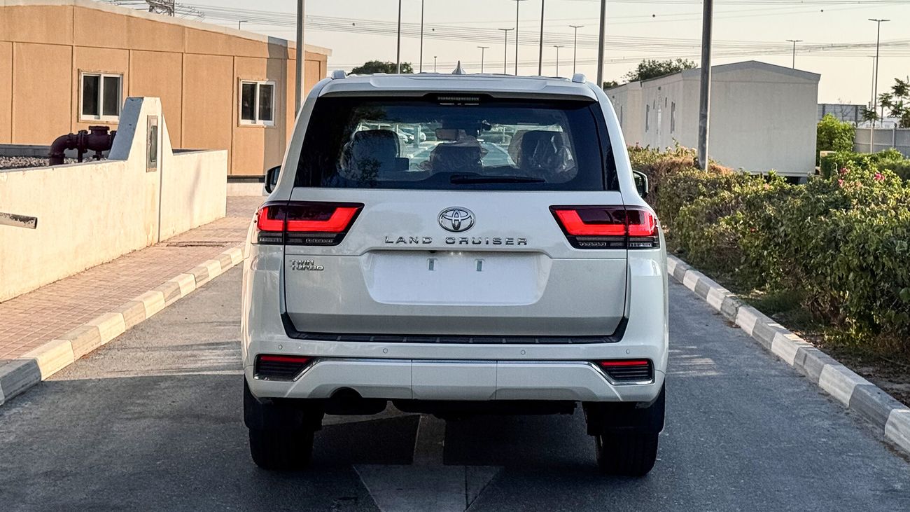 Toyota Land Cruiser 300 ZX 3.3L DIESEL A/T Floor 5-SEATS EURO SPECS 2023 0Km (EXPORT OFFER)