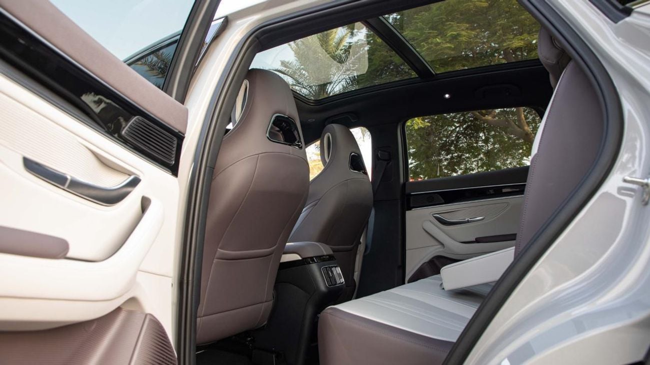 BYD Song Plus BYD Song Plus 160Km Hybrid 2025Model 1.5L petrol Engine Colour smoky Gray interior Beige push start