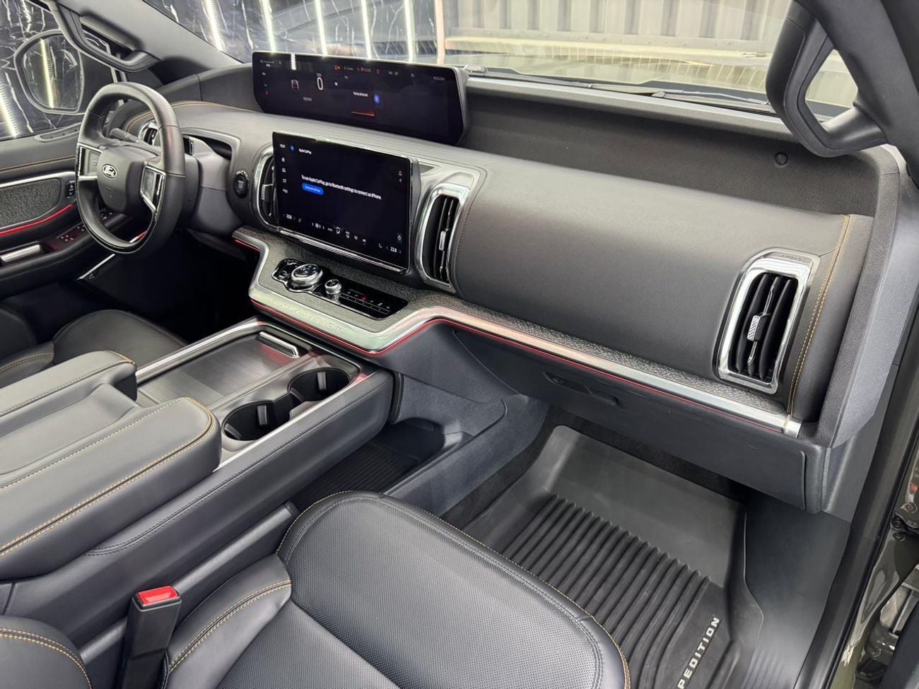 Ford Expedition Tremor 3.5L,440hp,V6 Petrol,Automatic,4x4,8 seats,5 doors