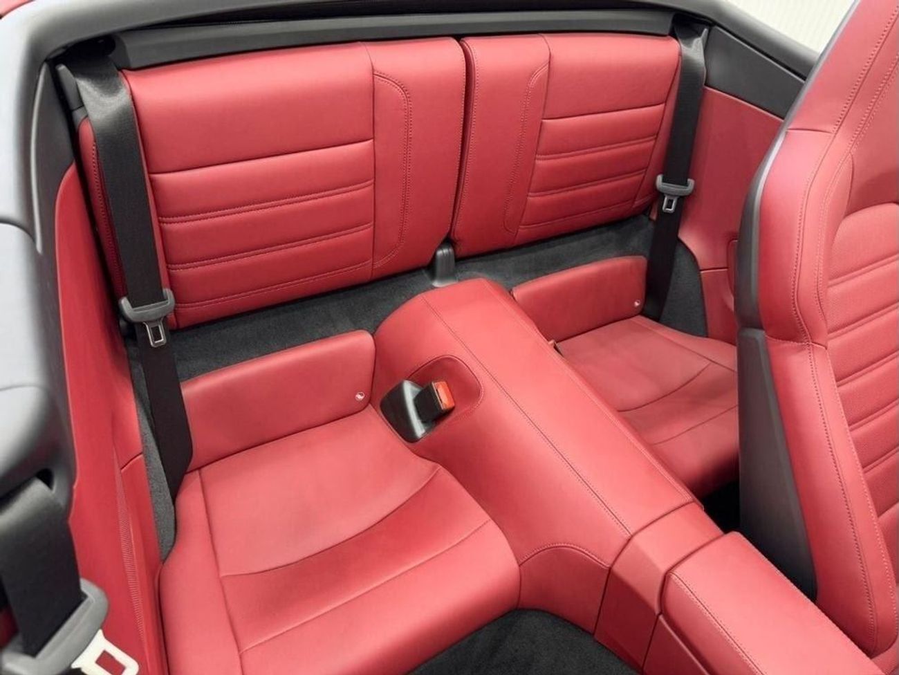 Porsche 911 Turbo S 3.8L (640 HP) Convertible