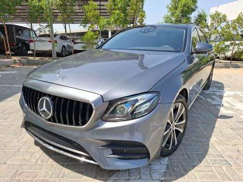 مرسيدس بنز E300 مرسيدس بنز E300e 2019