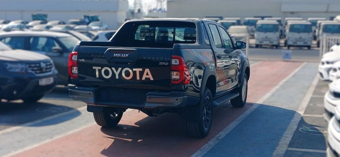 Toyota Hilux Adventure 4.0L Petrol 4x4 2025YM
