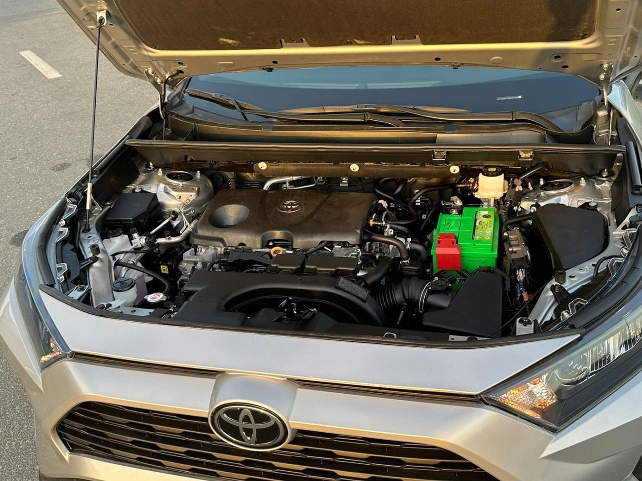 تويوتا راف ٤ XLE