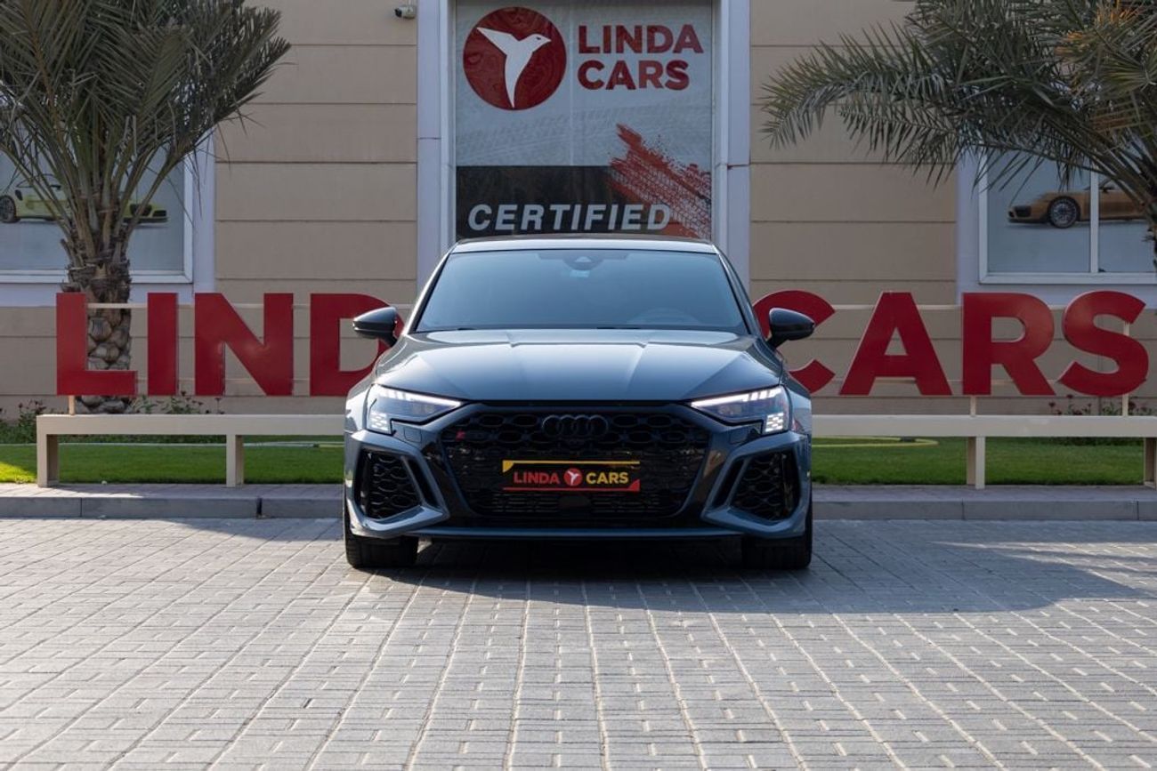 أودي RS3 TFSI quattro 2.5L Sportback