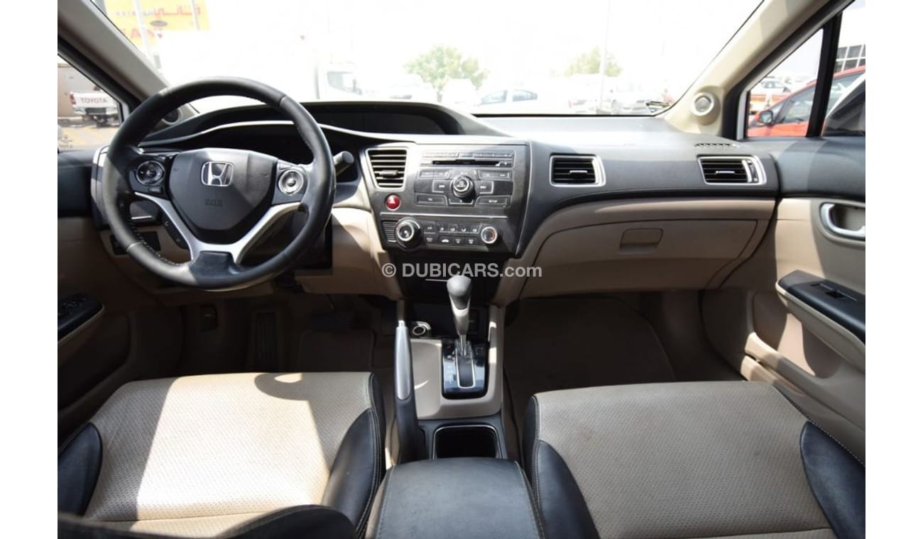 Honda Civic 2014 Gcc no paint no accidents