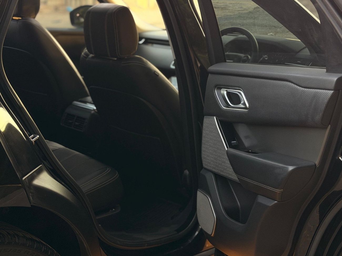 لاند روفر رينج روفر فيلار P250 SE 2.0L