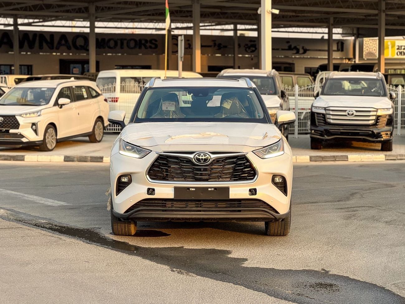 تويوتا هايلاندر LTD HEV 2.5L - EXPORT ONLY