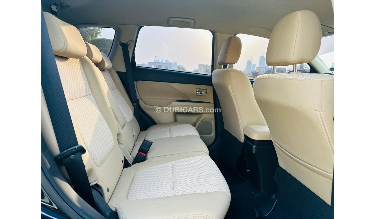 Mitsubishi Outlander 710 PM || OUTLANDER GLS  2.4L V4 4WD || 0%DP || GCC || PRISTINE CONDITION