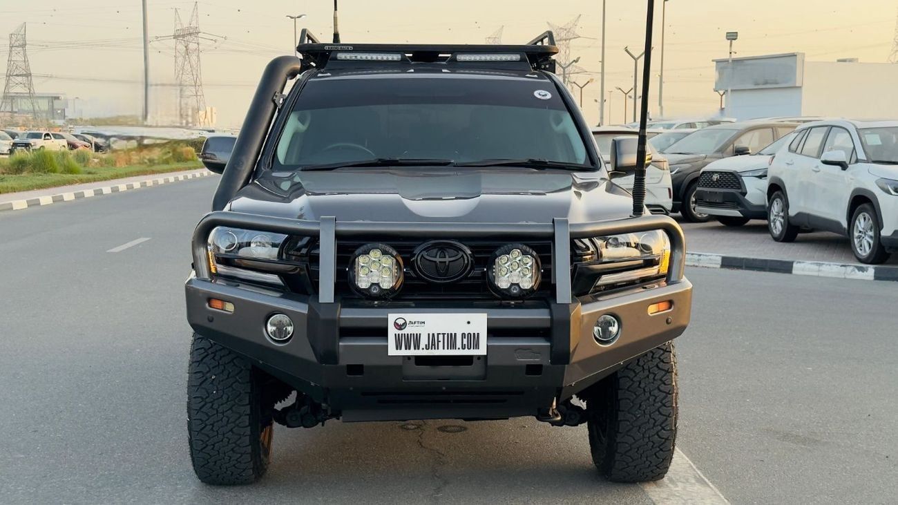 تويوتا لاند كروزر HEAVY OFF-ROAD MODIFIED | 4.5L DIESEL | RHD | AUTOMATIC | BULL BAR + RHINO RACK + SNORKEL