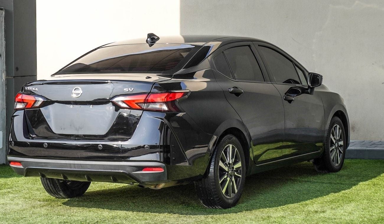 نيسان فيرسا SV