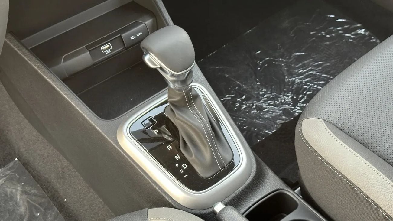 Kia KX1 1.4L FUN VERSION SUNROOF AT