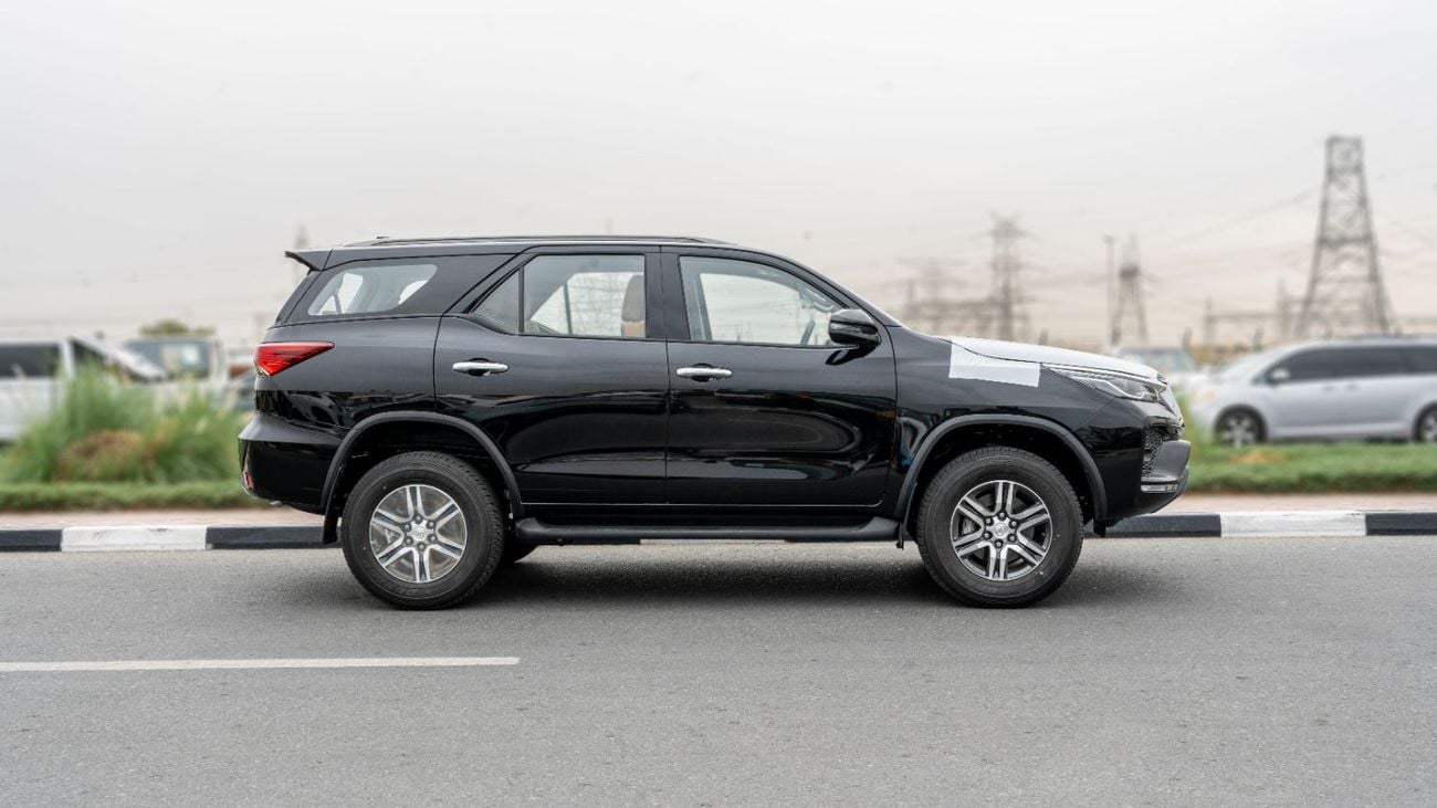 تويوتا فورتونر 2026 Toyota Fortuner VX 4.0L AT Petrol (Black-Black)