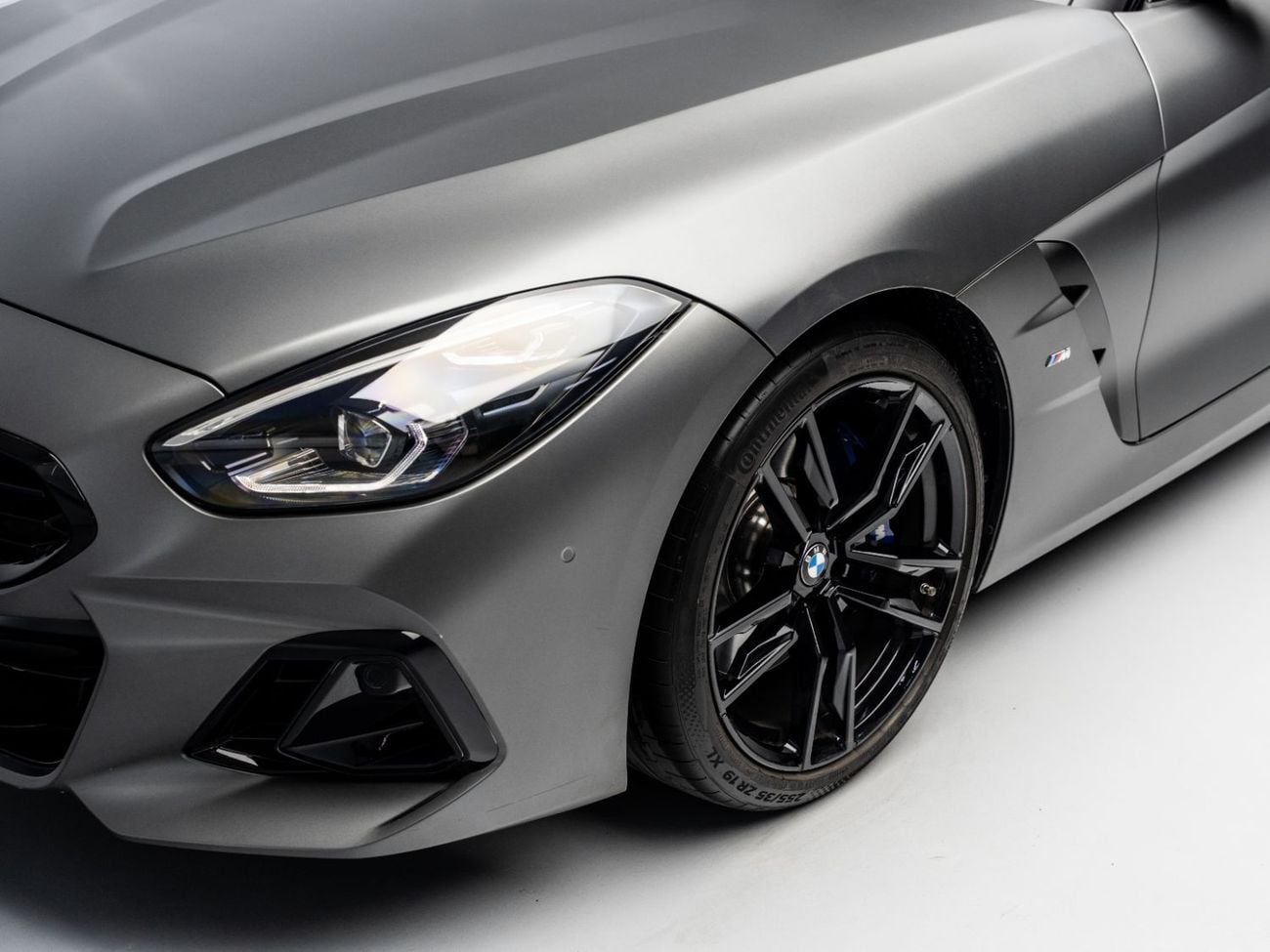 BMW Z4 BUY NOW, PAY 2027 | THE BLACKLINE STANDARD |  2030 Warranty + Service, GCC, Low KM's